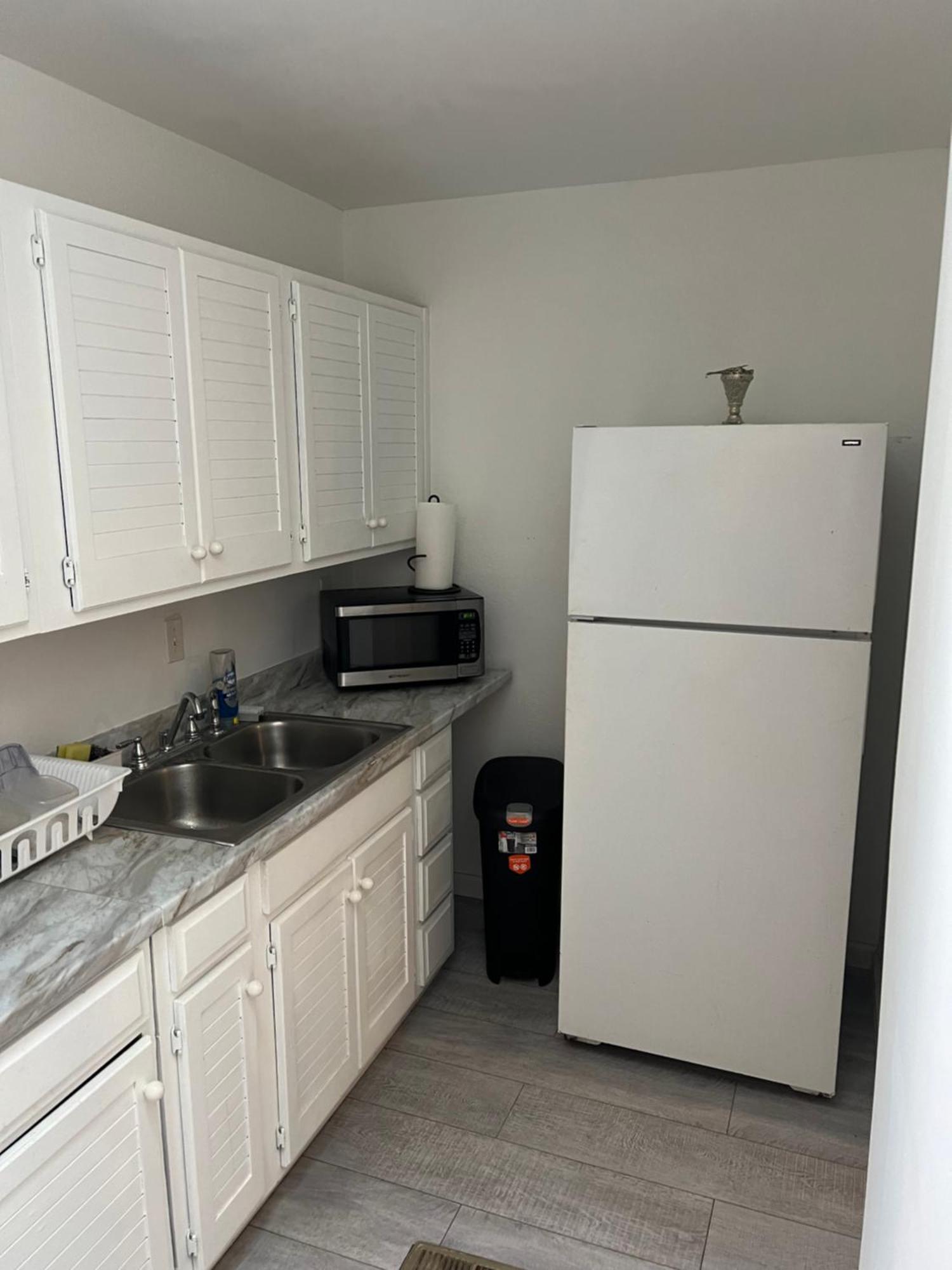 Cozy Private Suite 5 Min From Saint Francis Hospital And Woodland Hills Mall Tulsa Eksteriør bilde