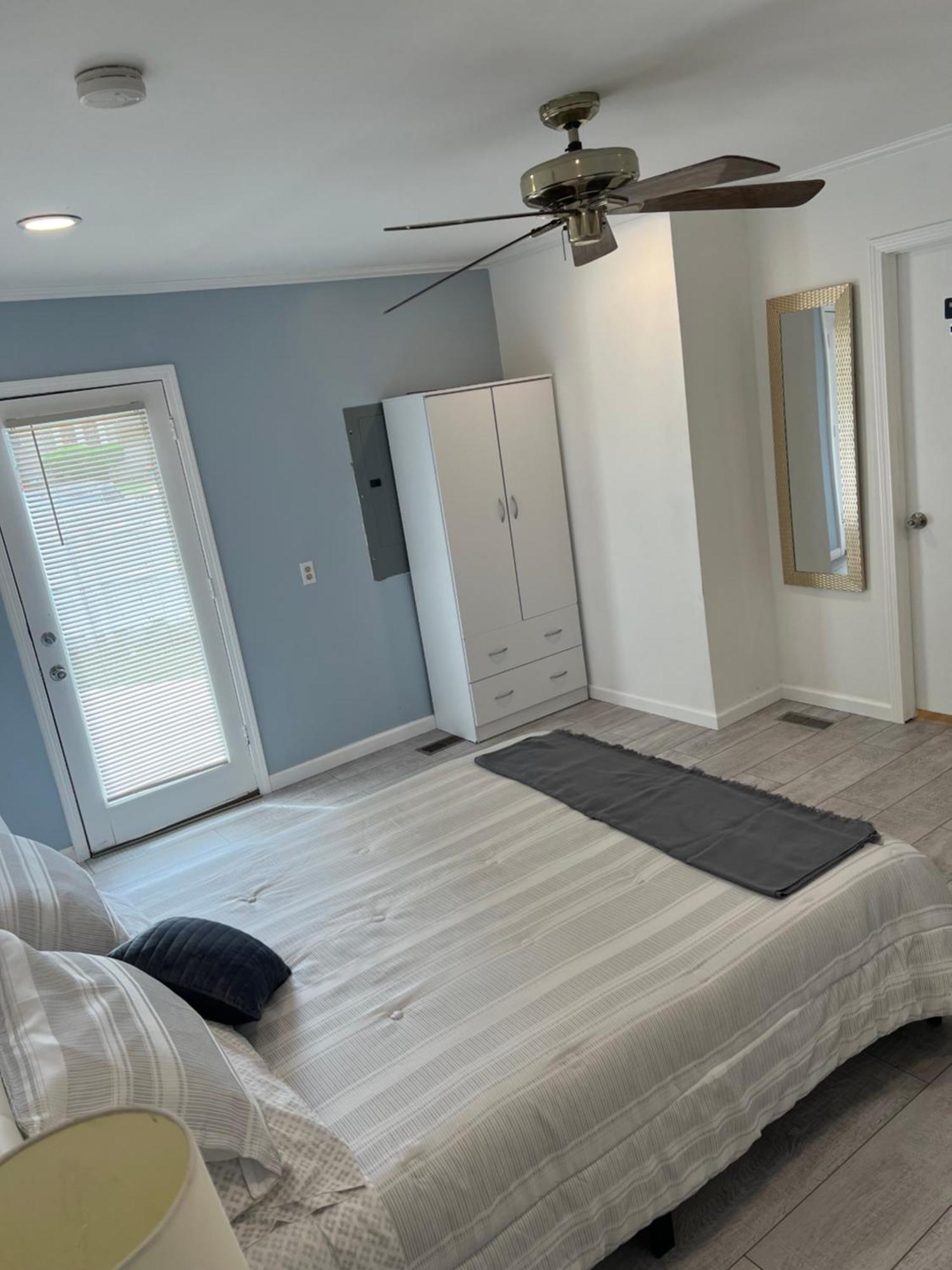 Cozy Private Suite 5 Min From Saint Francis Hospital And Woodland Hills Mall Tulsa Eksteriør bilde